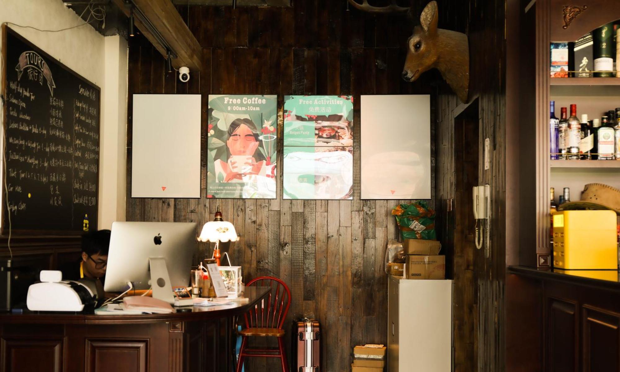 Sonderia Lazybones Hostel- Wenshu Temple Side, Chill Hostel With All-Day Brunch, Travel Agency In English & Local Bar Vibes Chengdu Exterior photo