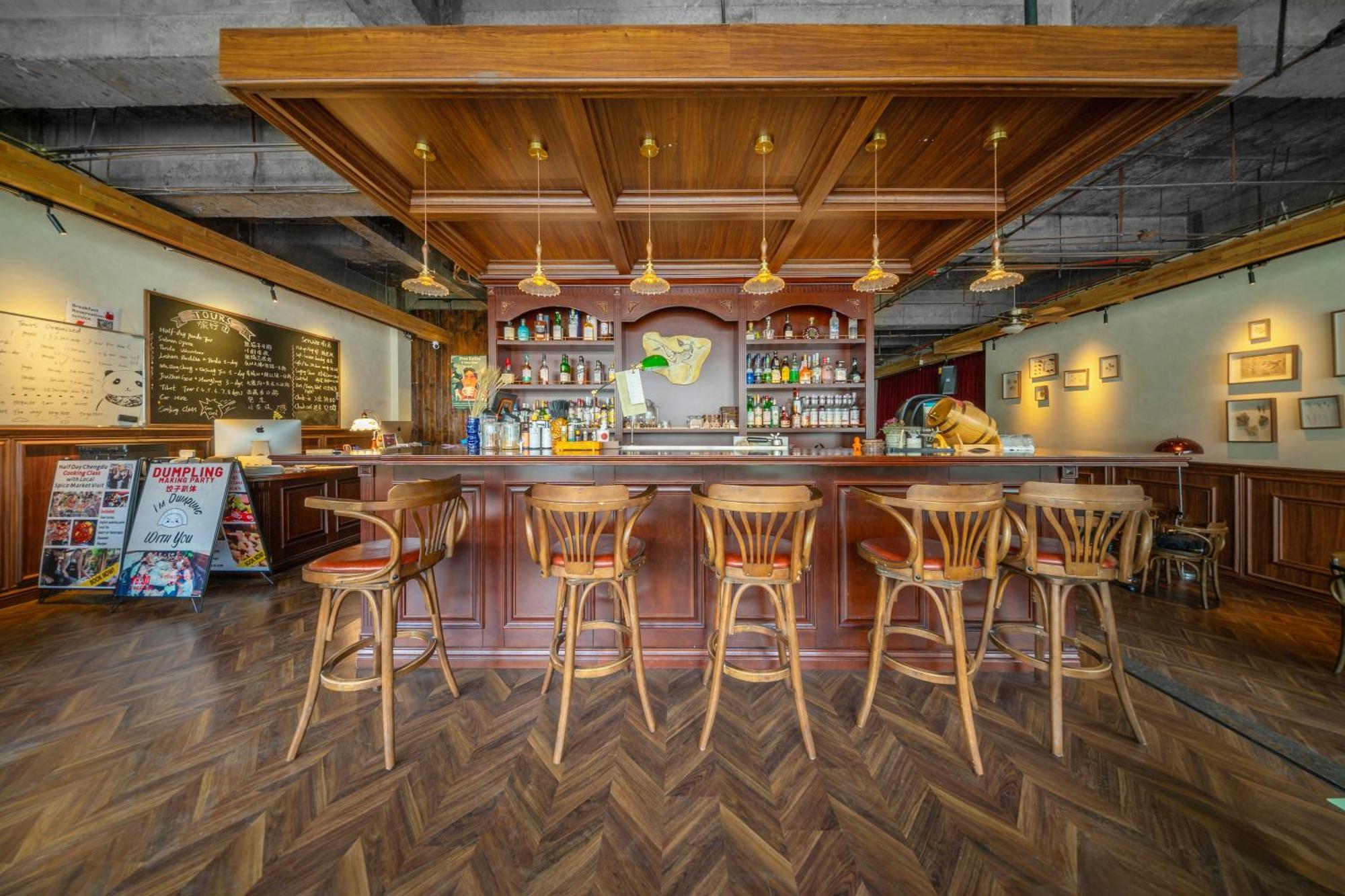 Sonderia Lazybones Hostel- Wenshu Temple Side, Chill Hostel With All-Day Brunch, Travel Agency In English & Local Bar Vibes Chengdu Exterior photo