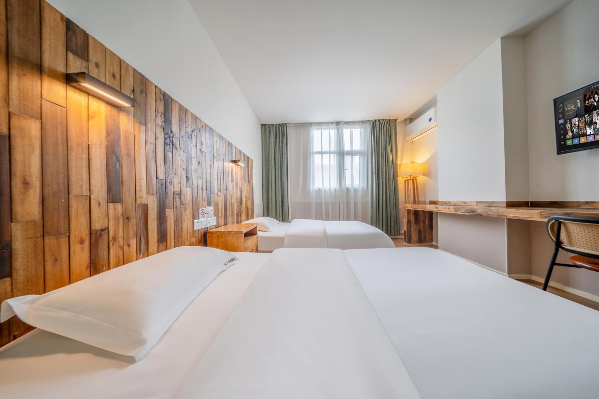 Sonderia Lazybones Hostel- Wenshu Temple Side, Chill Hostel With All-Day Brunch, Travel Agency In English & Local Bar Vibes Chengdu Exterior photo