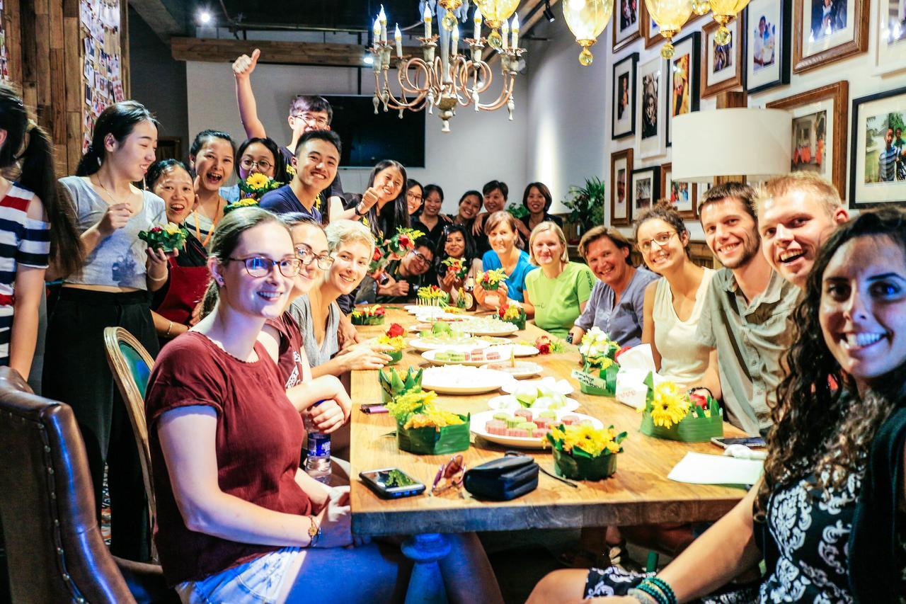 Sonderia Lazybones Hostel- Wenshu Temple Side, Chill Hostel With All-Day Brunch, Travel Agency In English & Local Bar Vibes Chengdu Exterior photo